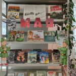 Выставка с книгами на тему Великой Отечественной войны